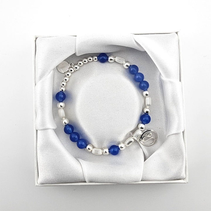 Leo zodiac bracelet and packaging by Bessie Bae.