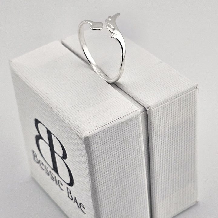 Sterling silver heart and arrow adjustable ring – romantic jewellery gift for her.
