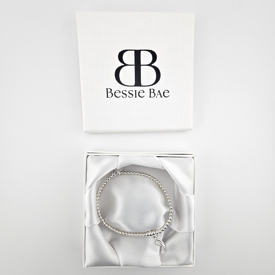 Handmade 925 silver beaded bracelet featuring mermaid pendant.