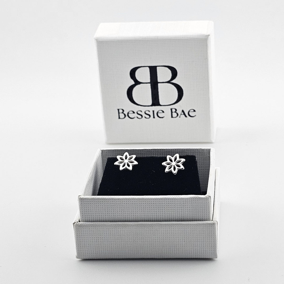 925 silver floral earrings UK.